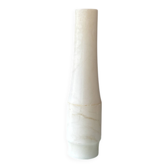 Vase en albâtre