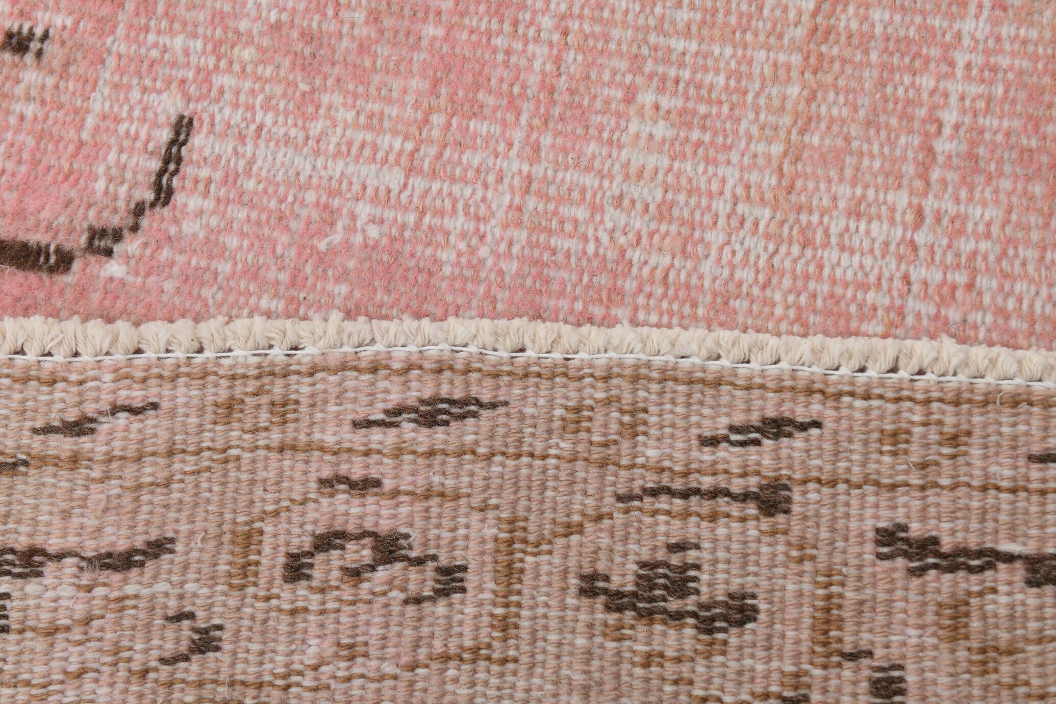 5x9 Pink & Brown Classic Vintage Rug, 155x274Cm