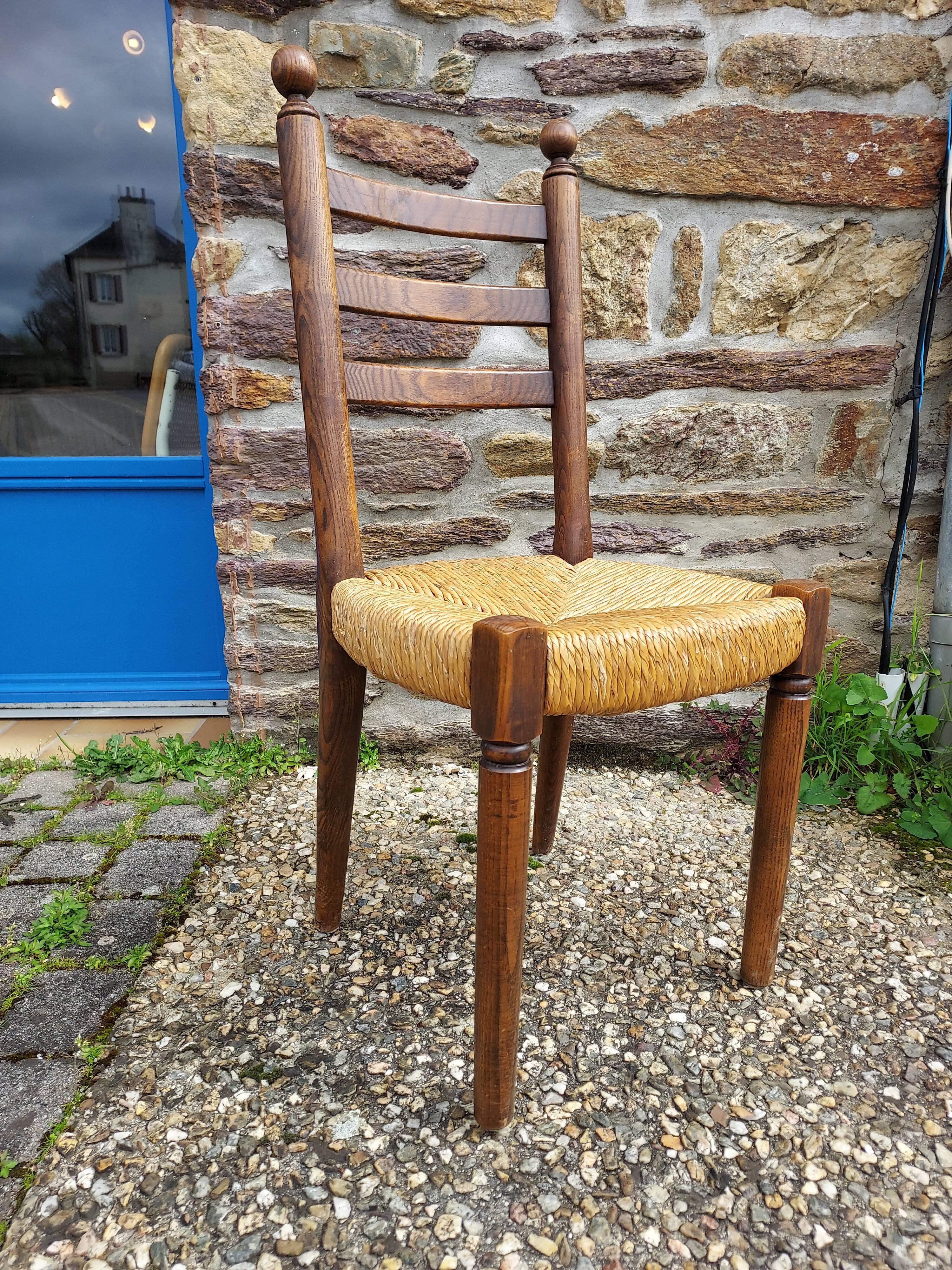 Set of 6 mulched wooden chairs