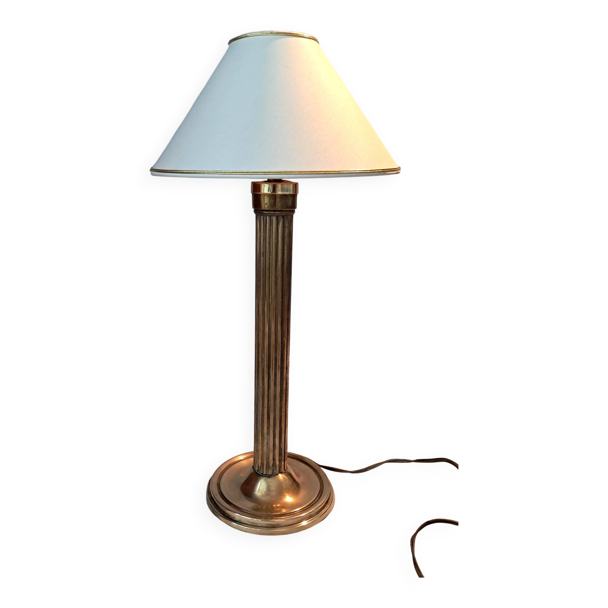 Neoclassical lamp in gilded brass 1940/1950.
