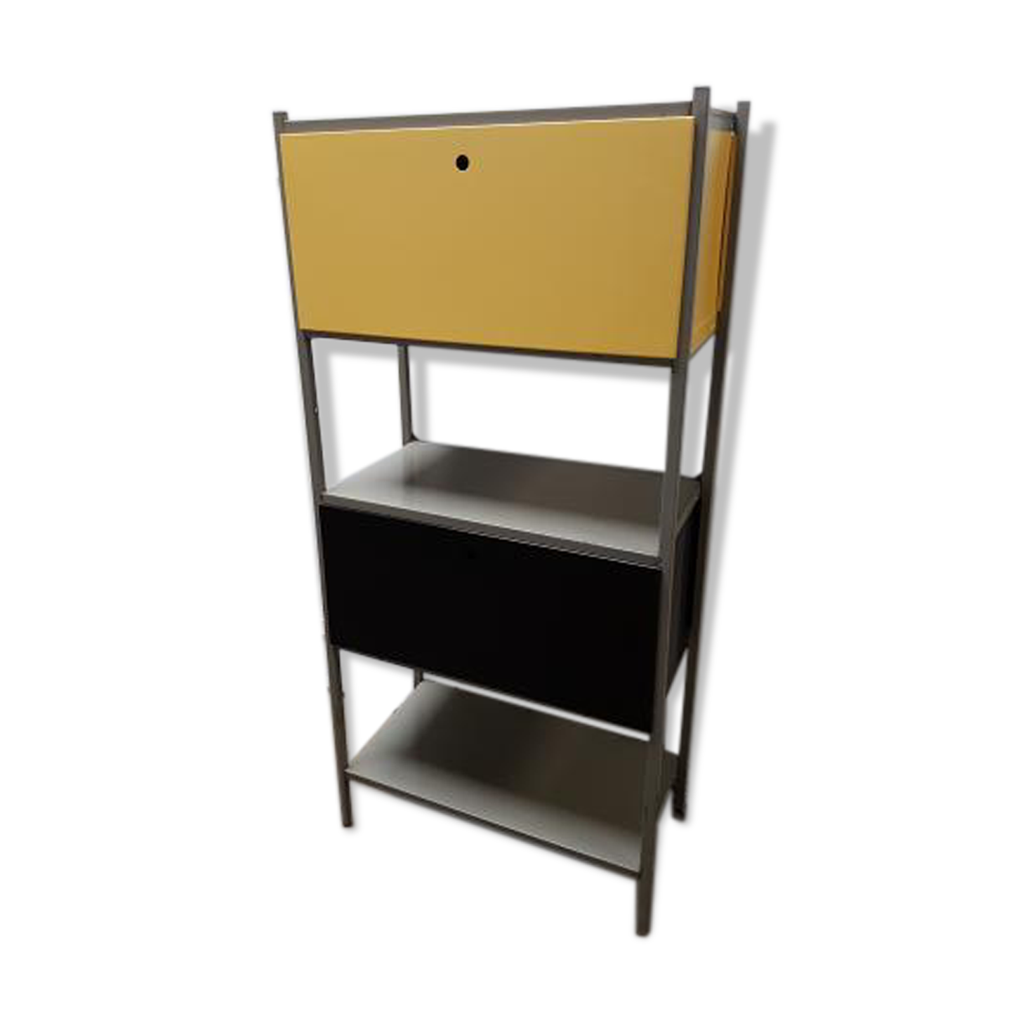 Shelf, no. 663, 1954 industrial by Wim Rietveld for Gispen