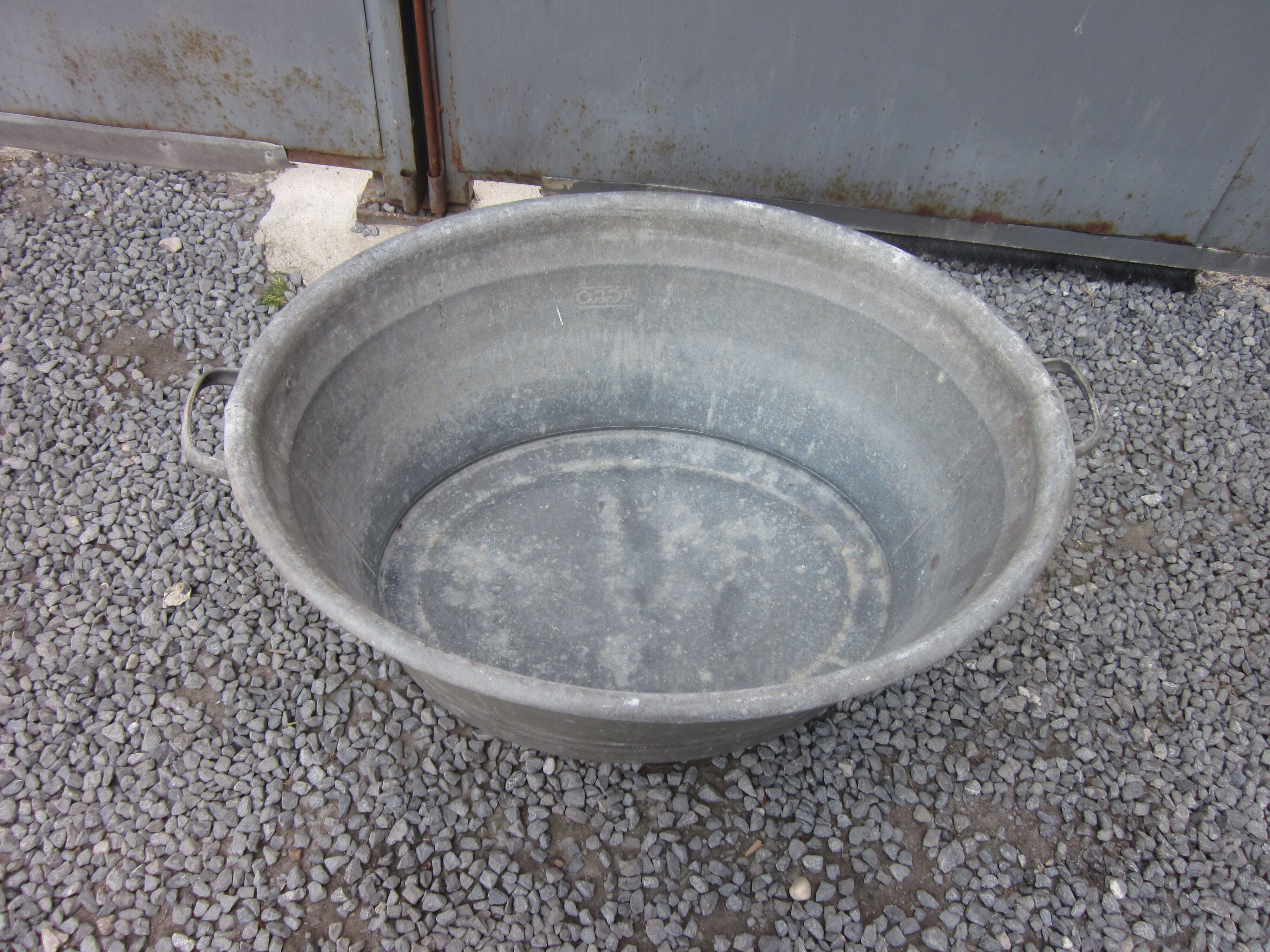 Zinc basin