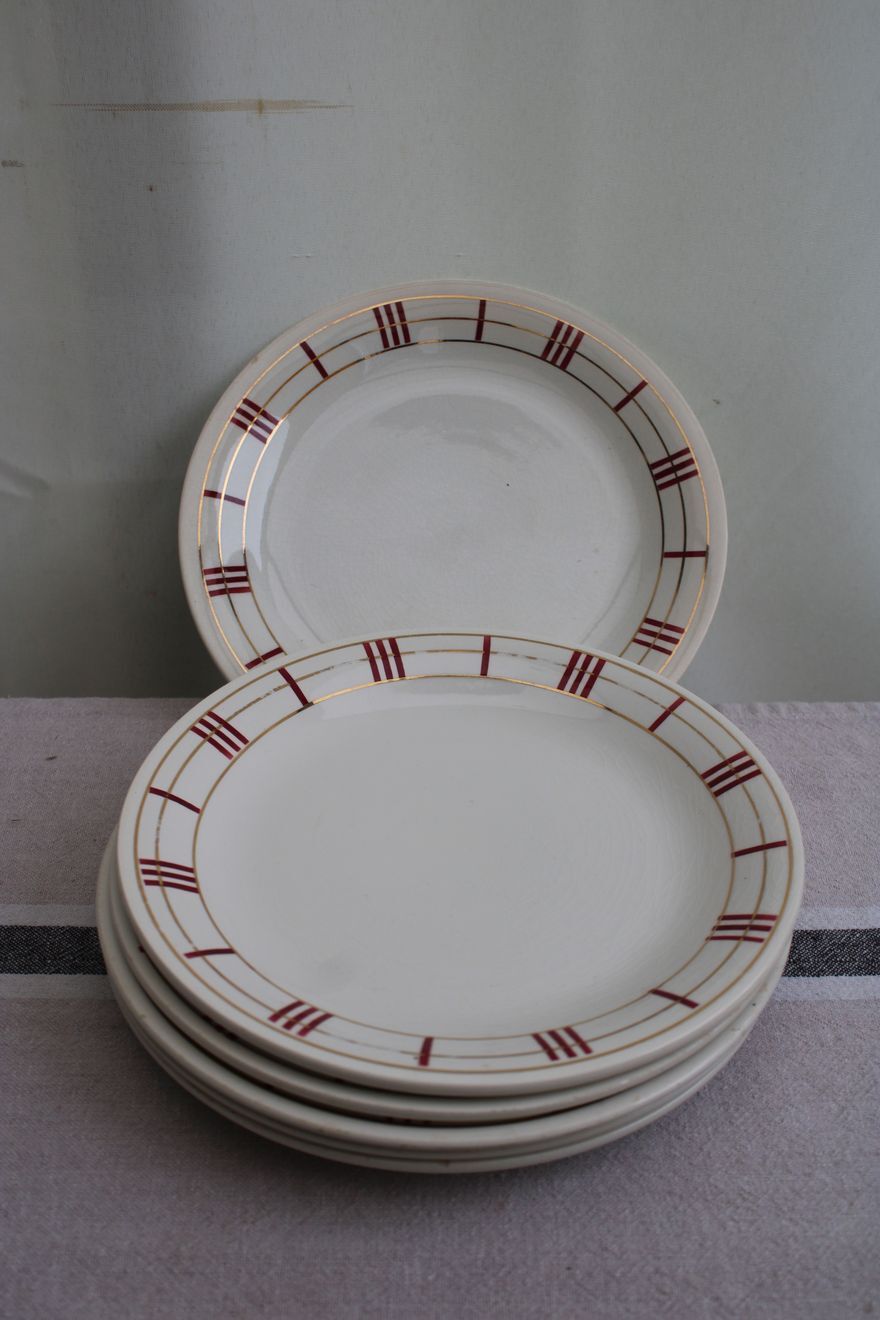 Set of 6 dessert plates