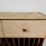 Storage unit with drawers