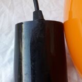 Suspension in orange opaline