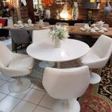 Table and chairs set
