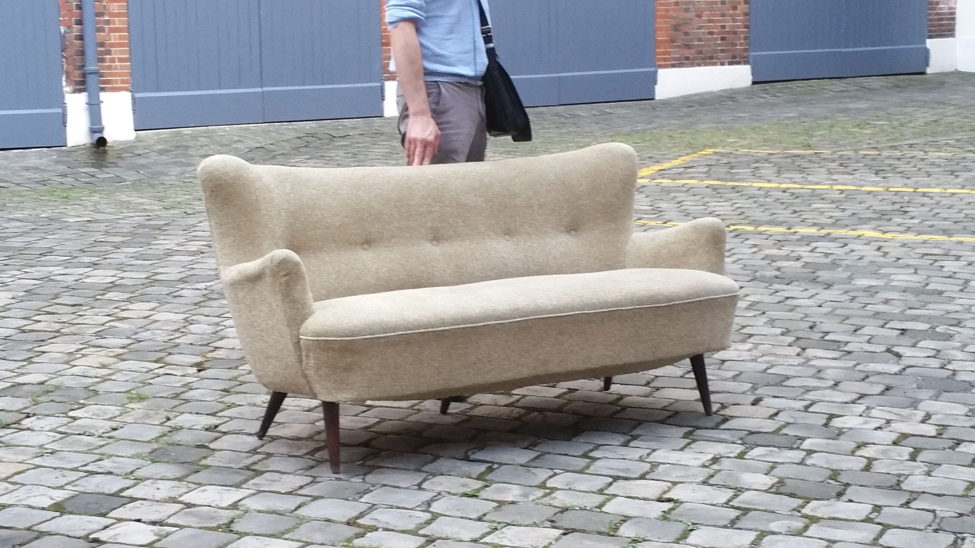 Reare Fauteuil Club Wing chair organic annéee 50