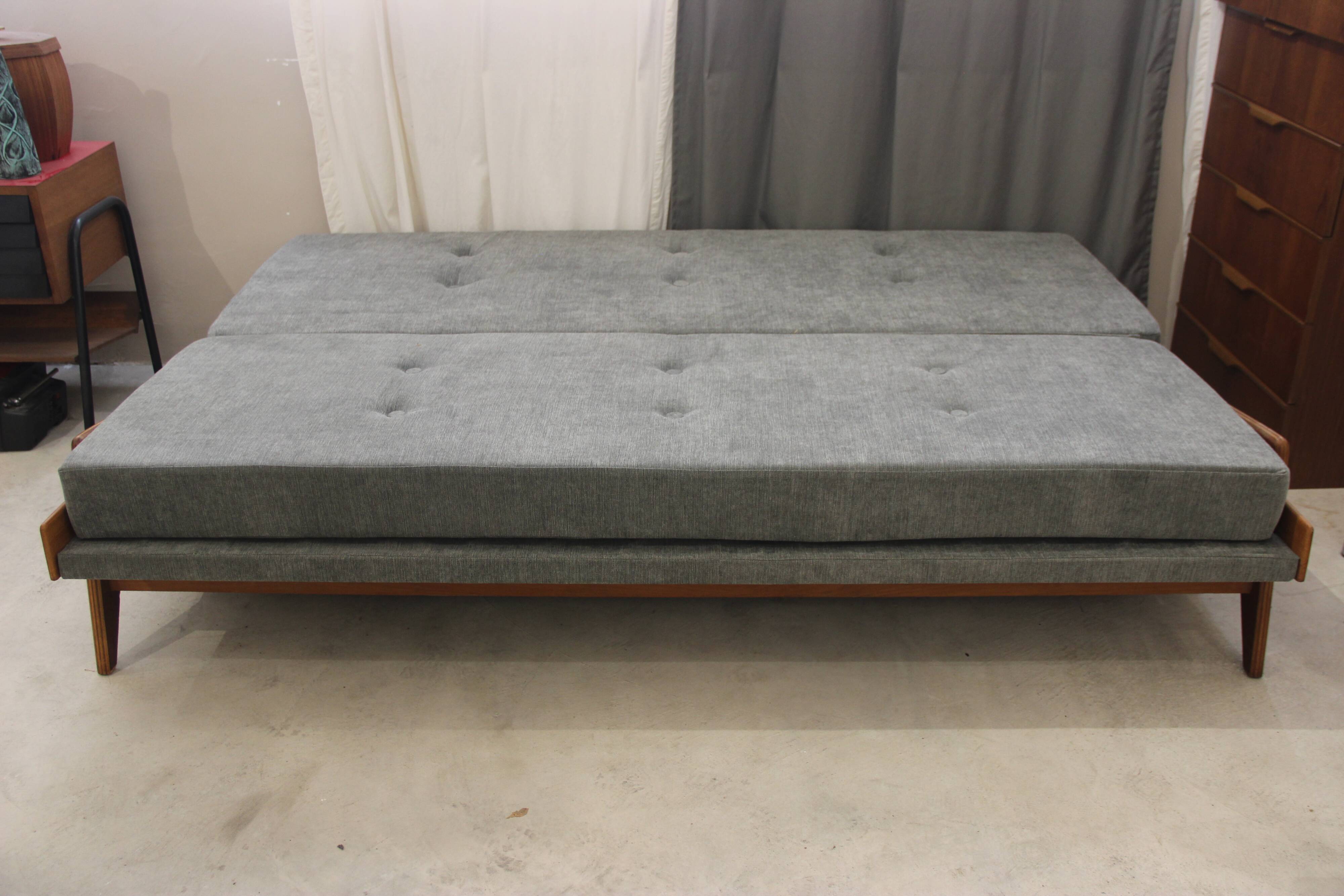 Gerard Guermonprez sofa