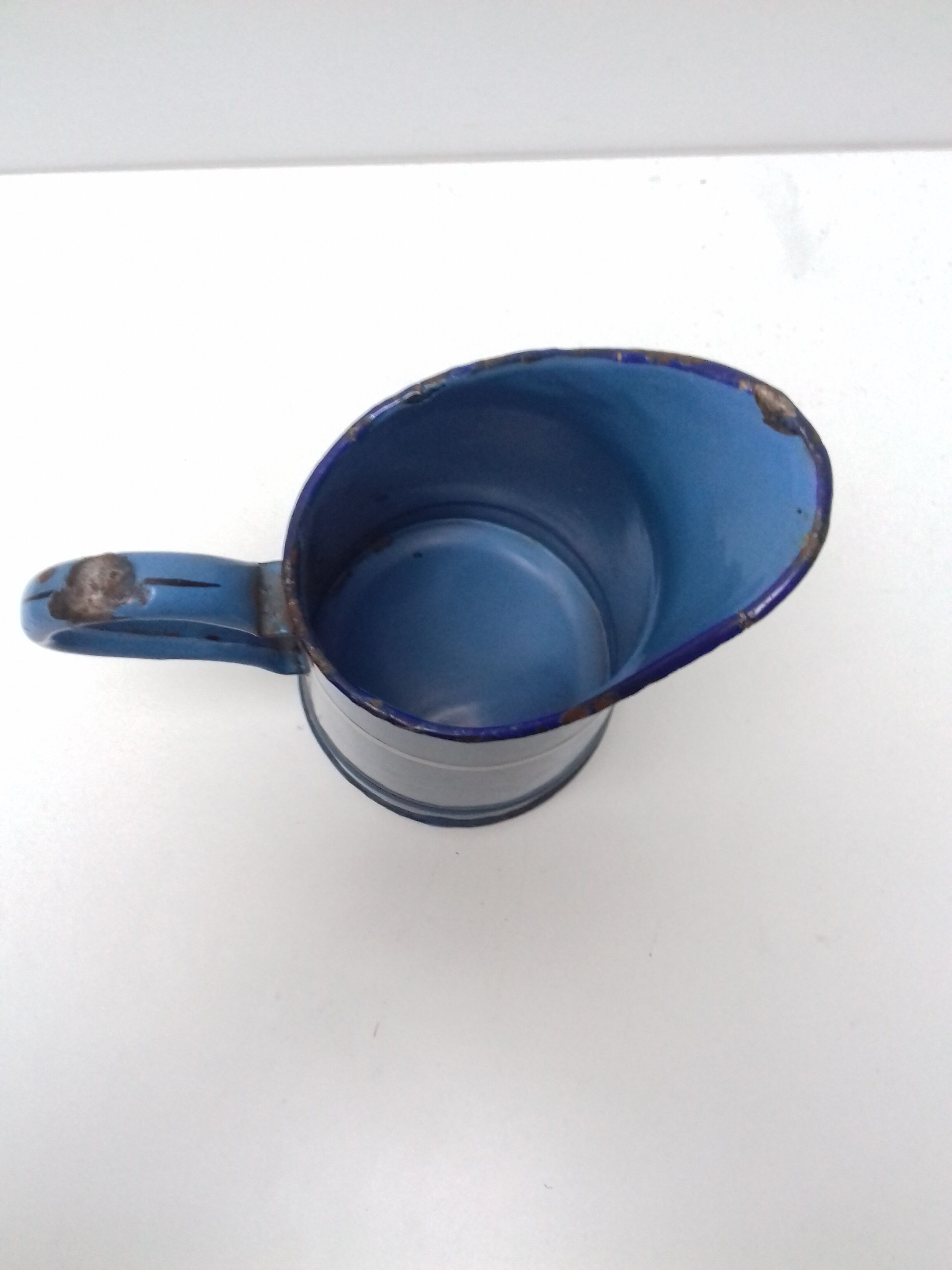 Broc, blue enamelled pourer, white led