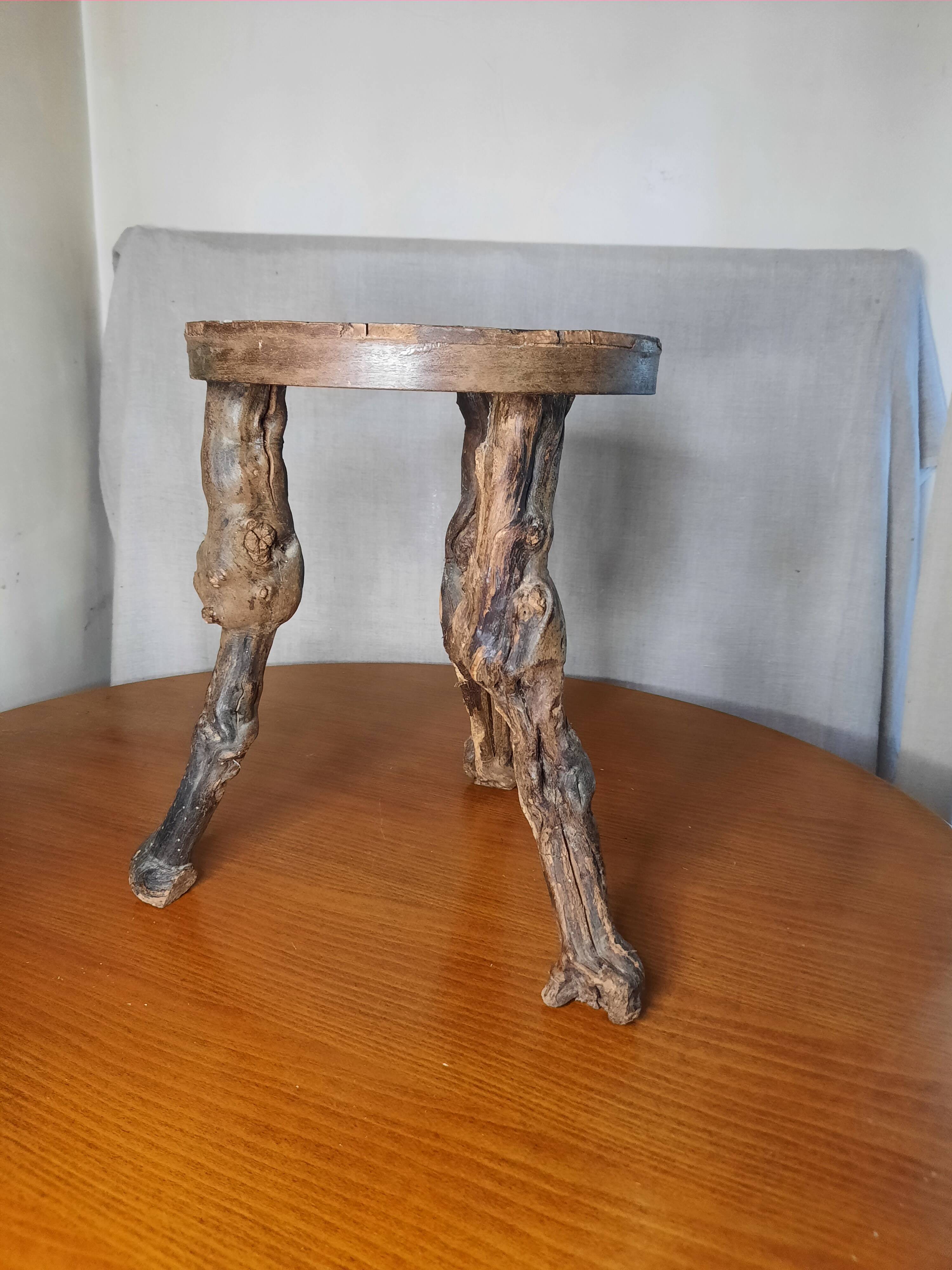 Tabouret ancien ceps de vigne