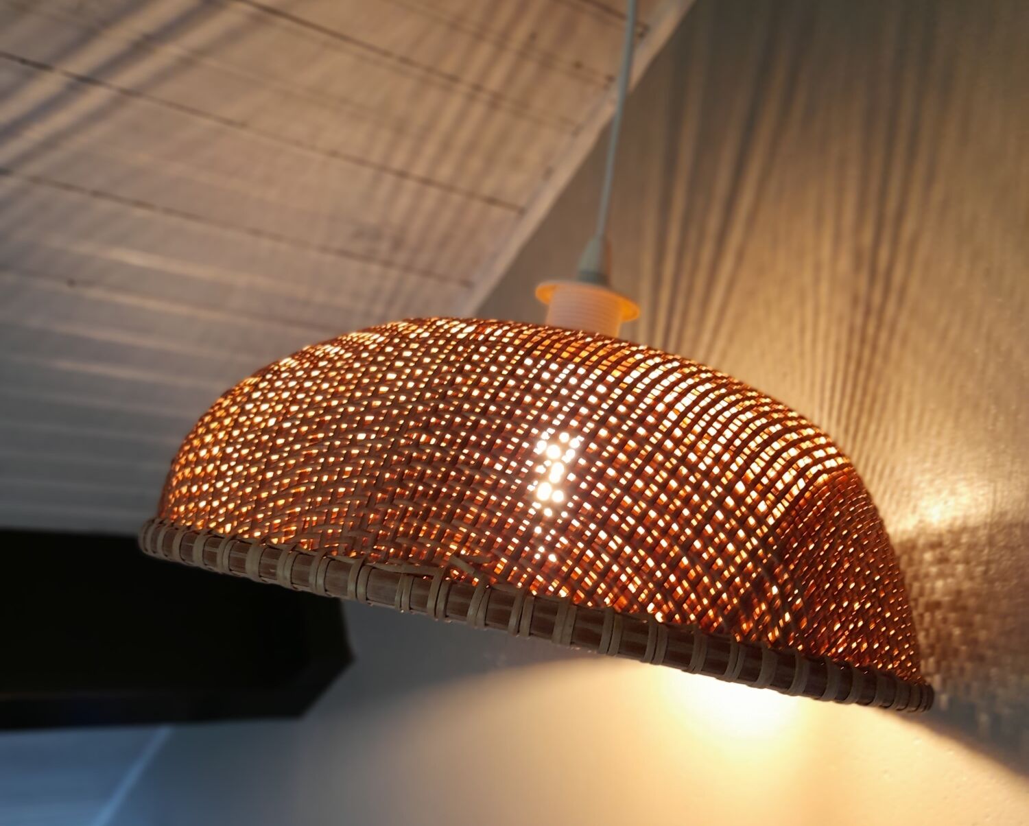 Natural rattan fiber vintage pendant lamp