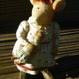 Madame mouse and her little one