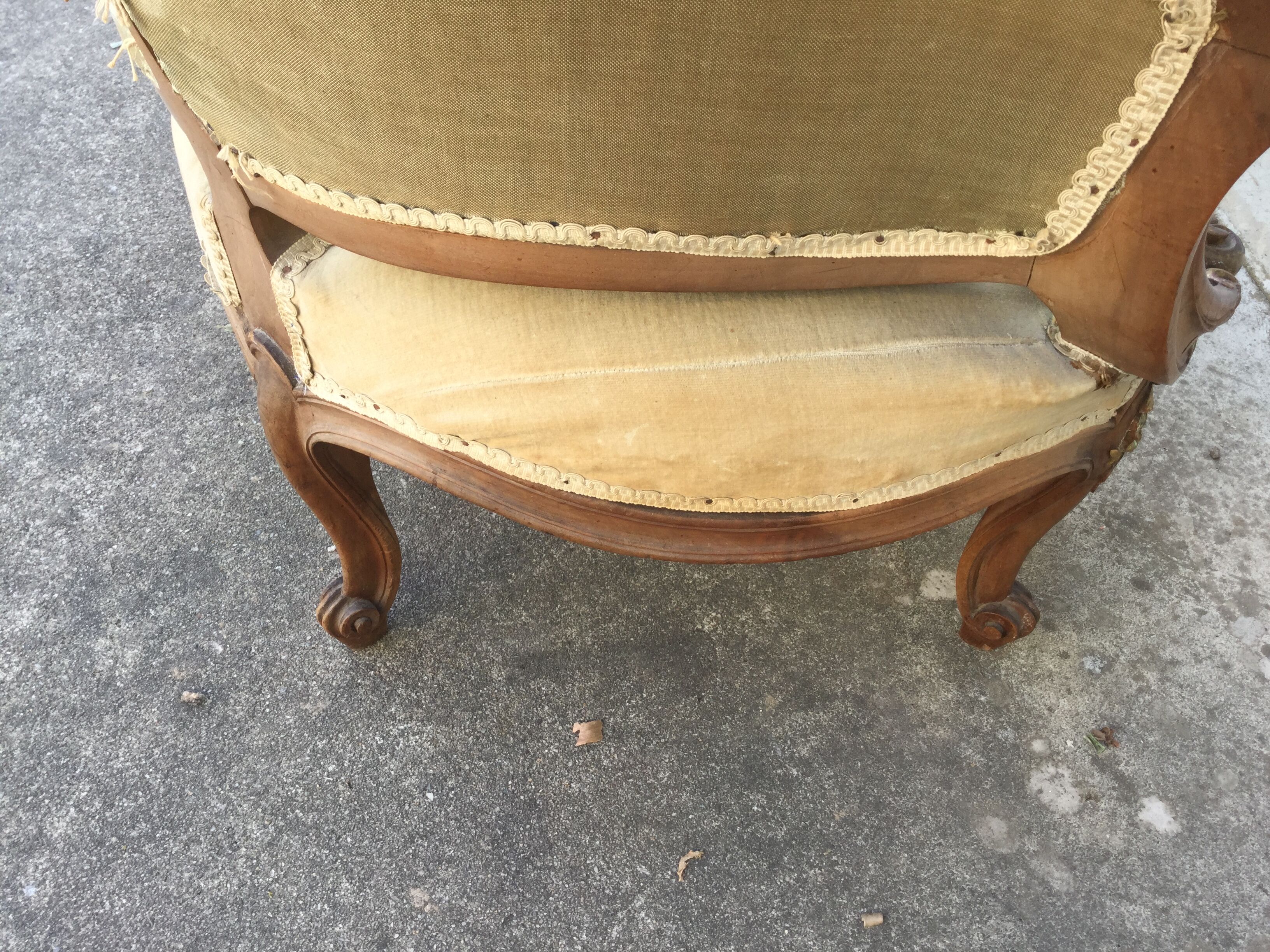 Sofa basket