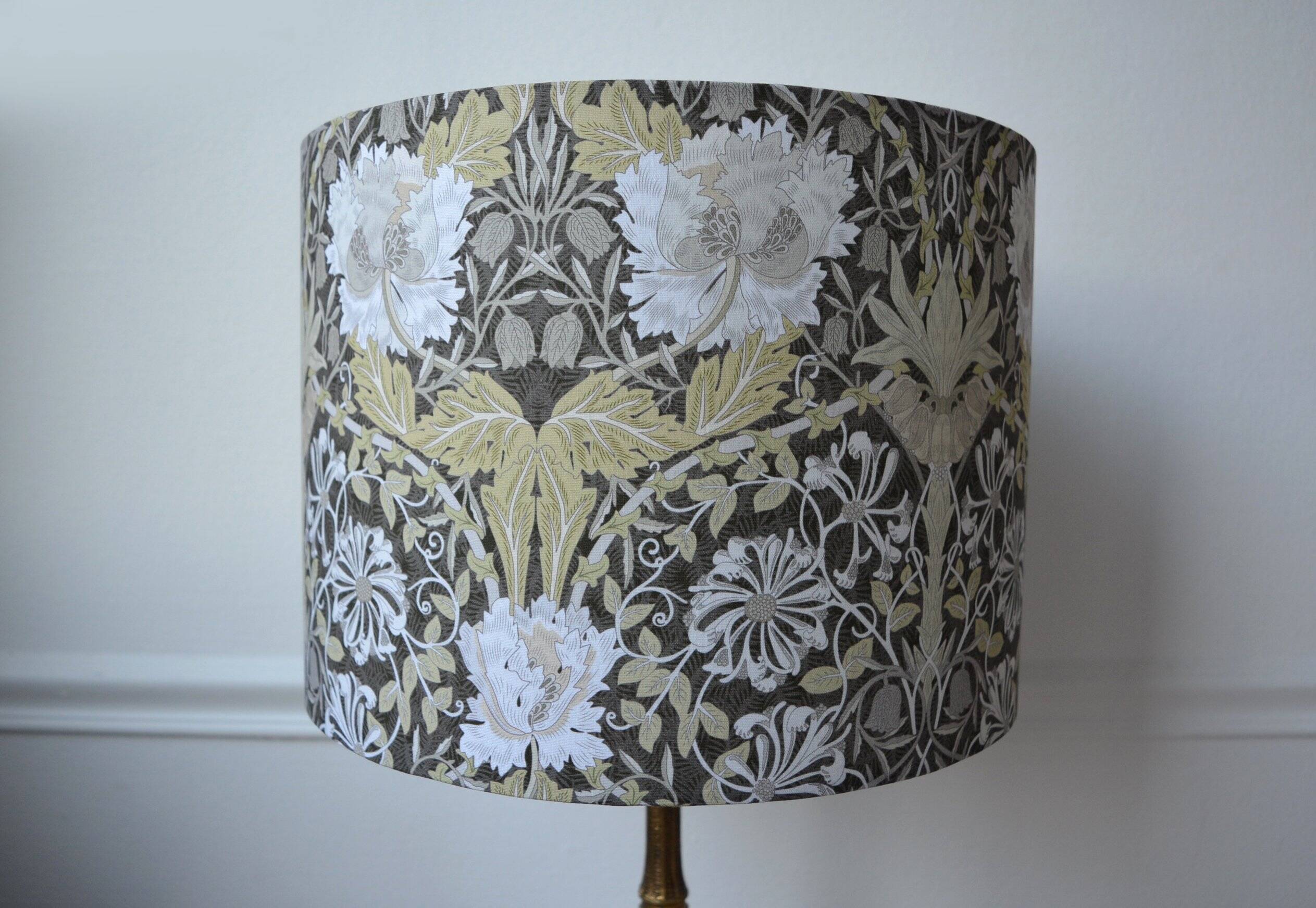 Art Nouveau lampshade flowers
