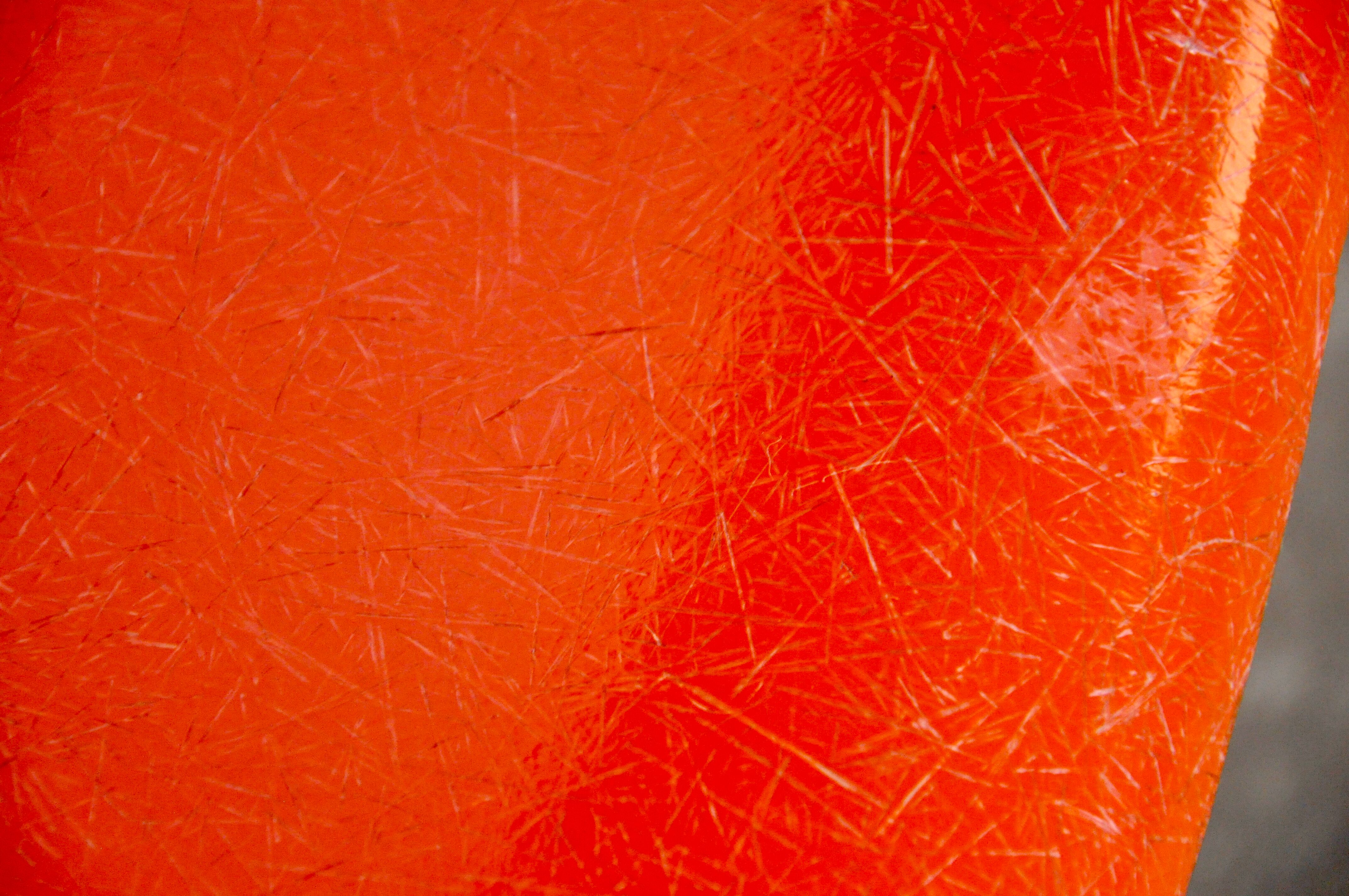 Chairs DSW fiberglass by Charles & Ray Eames for Herman Miller