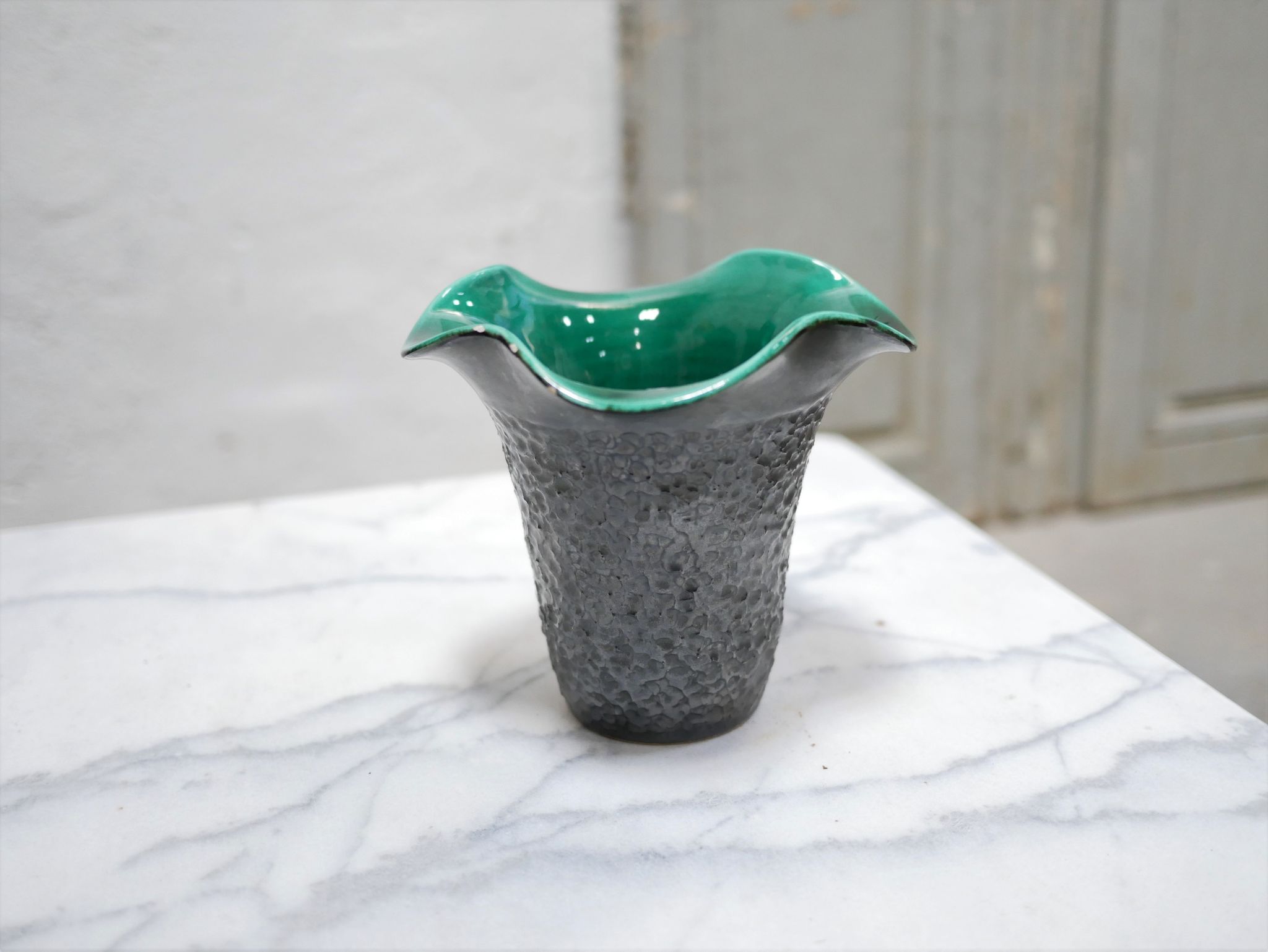 Vase corolle vintage en céramique
