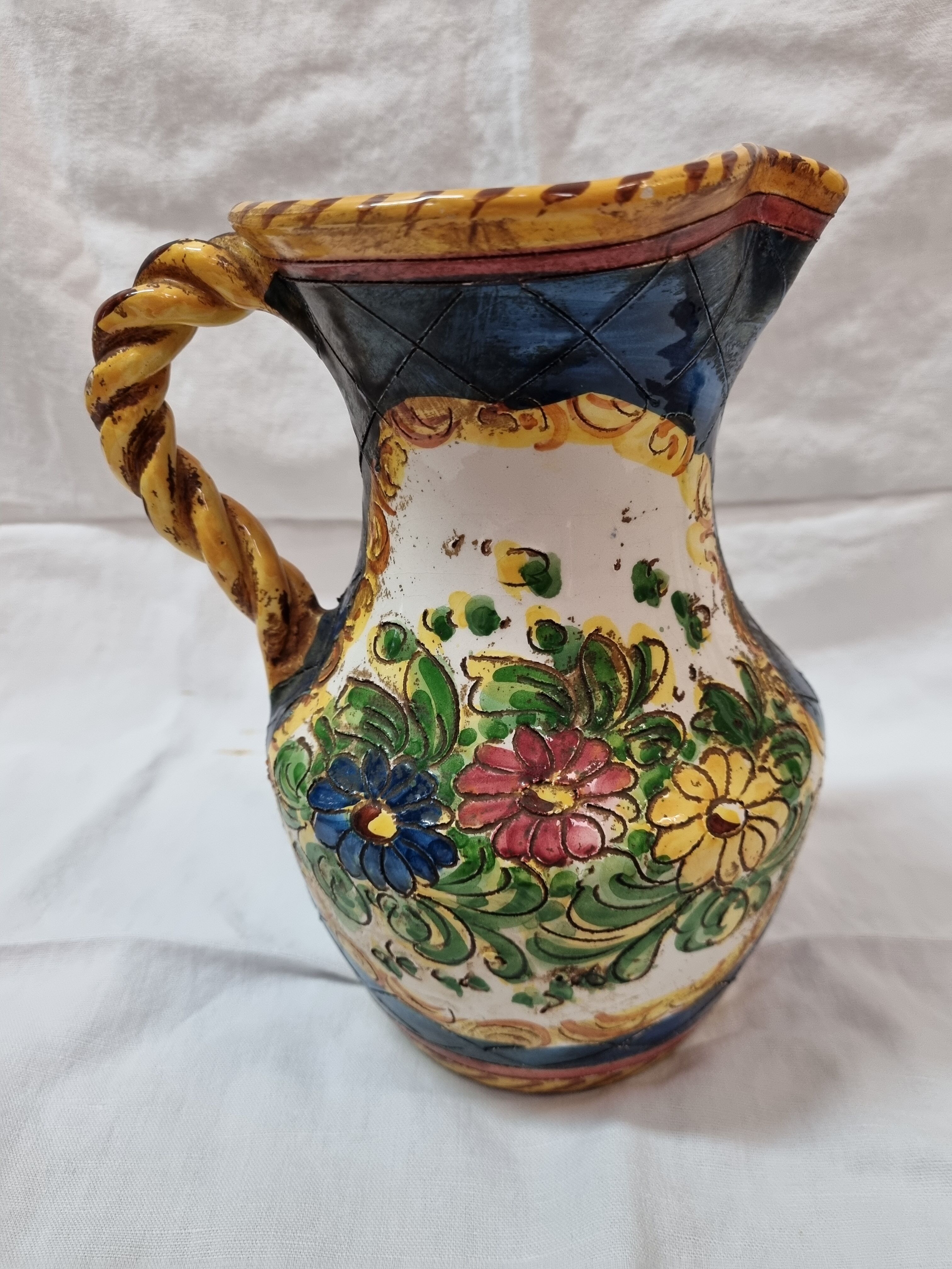 Hand-painted earthenware pitcher Deruta
