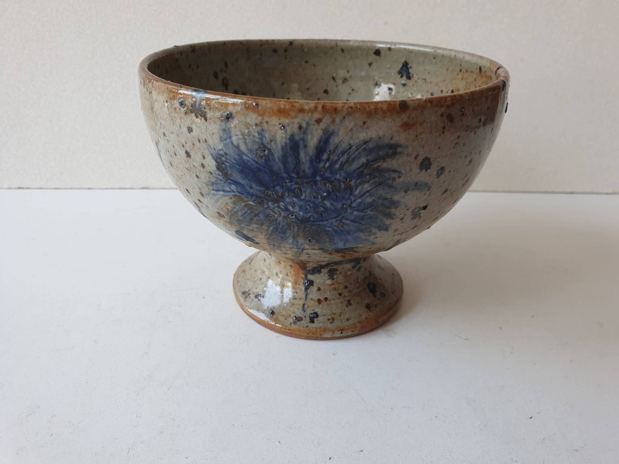 Pyrite stoneware ceramic bowl / cup signed Suzanne Dauliach Vallauris 60's