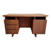 Scandinavian teak desk with drawers, from the 1960s-1970s.