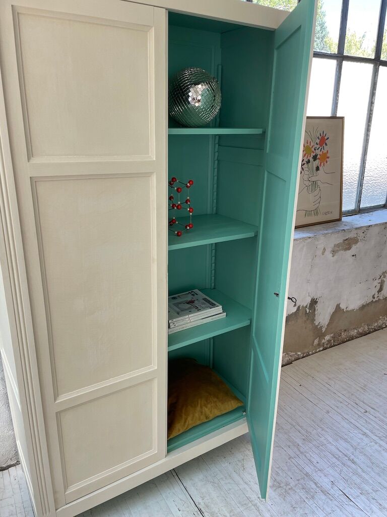 White and green cutter cabinet