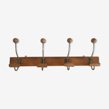 Curved coat hanger, 4 double patères