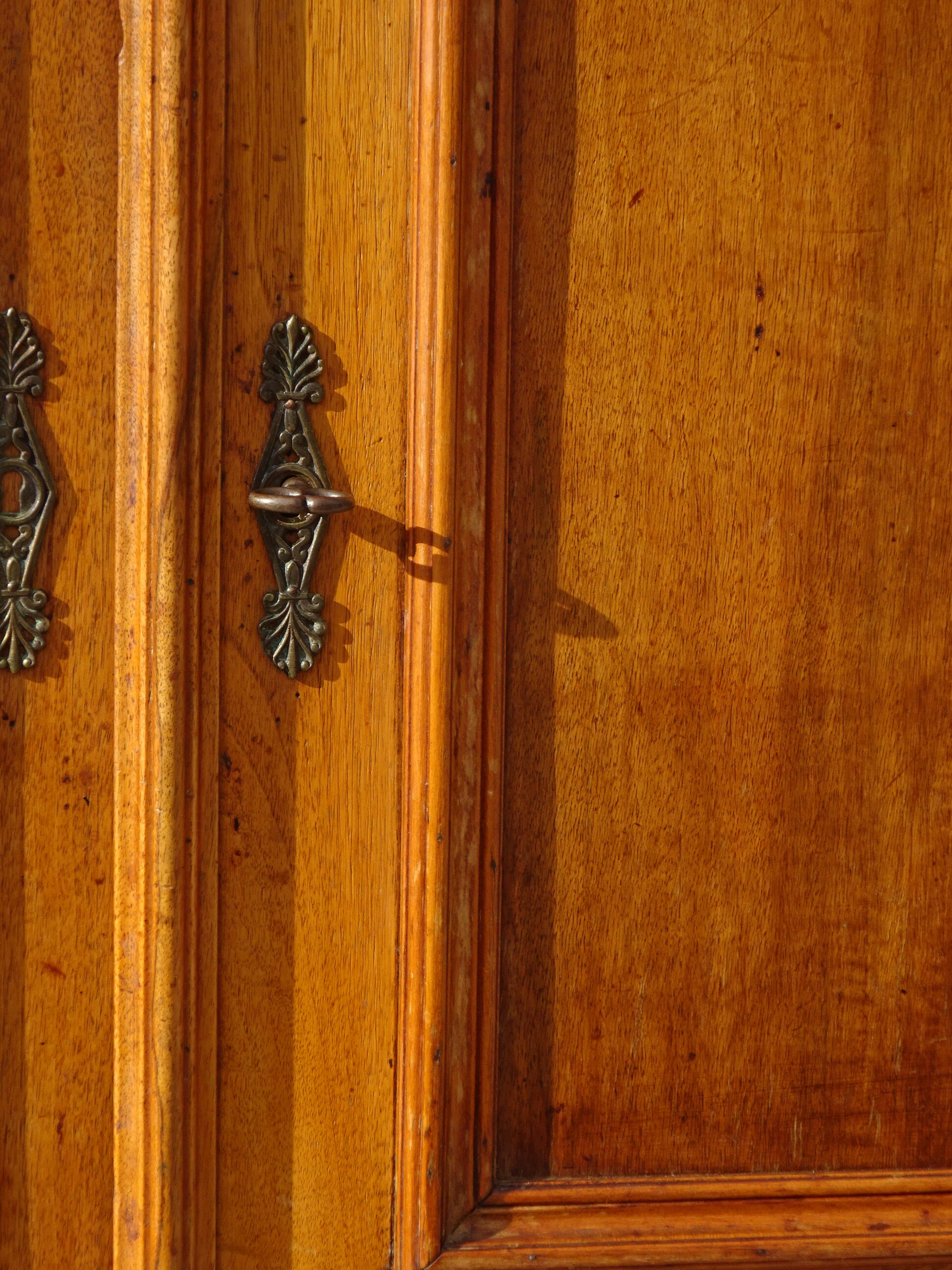 Louis-Philippe sideboard, late nineteenth, walnut