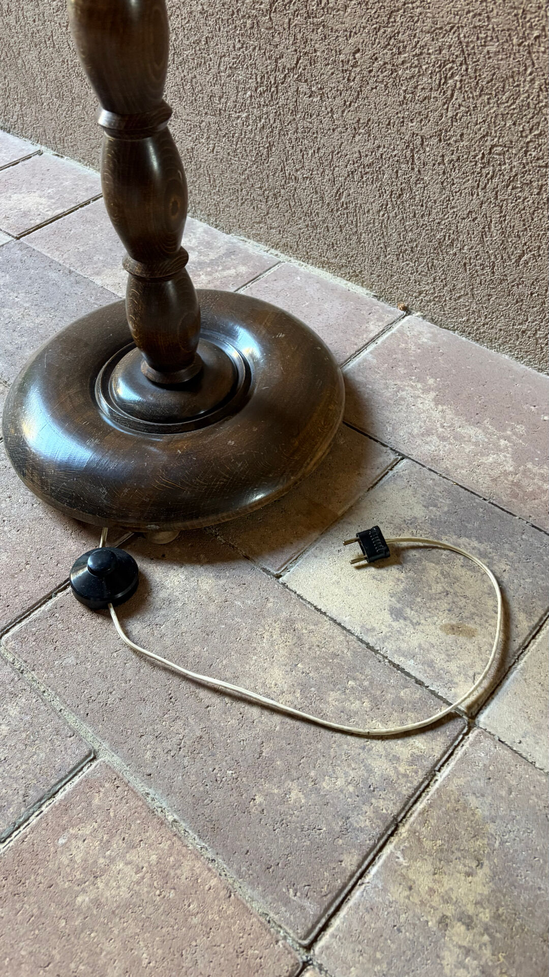 Vintage wooden floor lamp with rotating and leather shade - 1970s