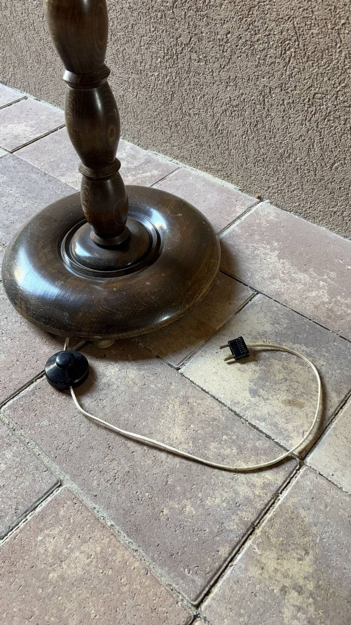 Vintage wooden floor lamp with rotating base and leather shade - 1970s
