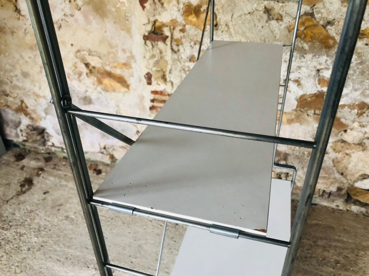 Vintage wall system with 5 modular shelves for BHV