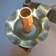Applies two fires and fleur-de-lys in hammered wrought iron and patina in the old way in the medieval taste