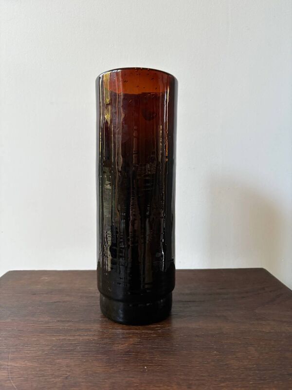 Vase en verre rouleau marron grenat années 70 vintage