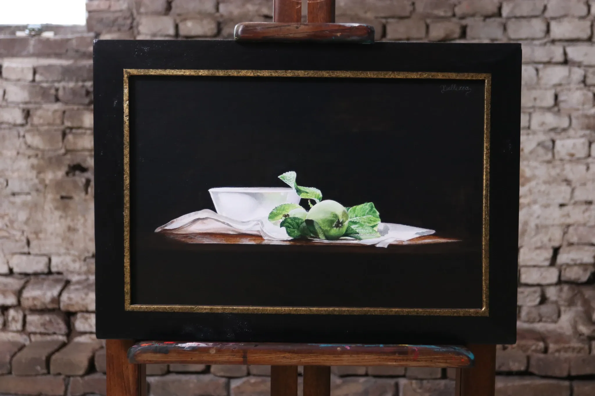 Still life with apples and white bowl – Marjolein van den Berg, c. 2011