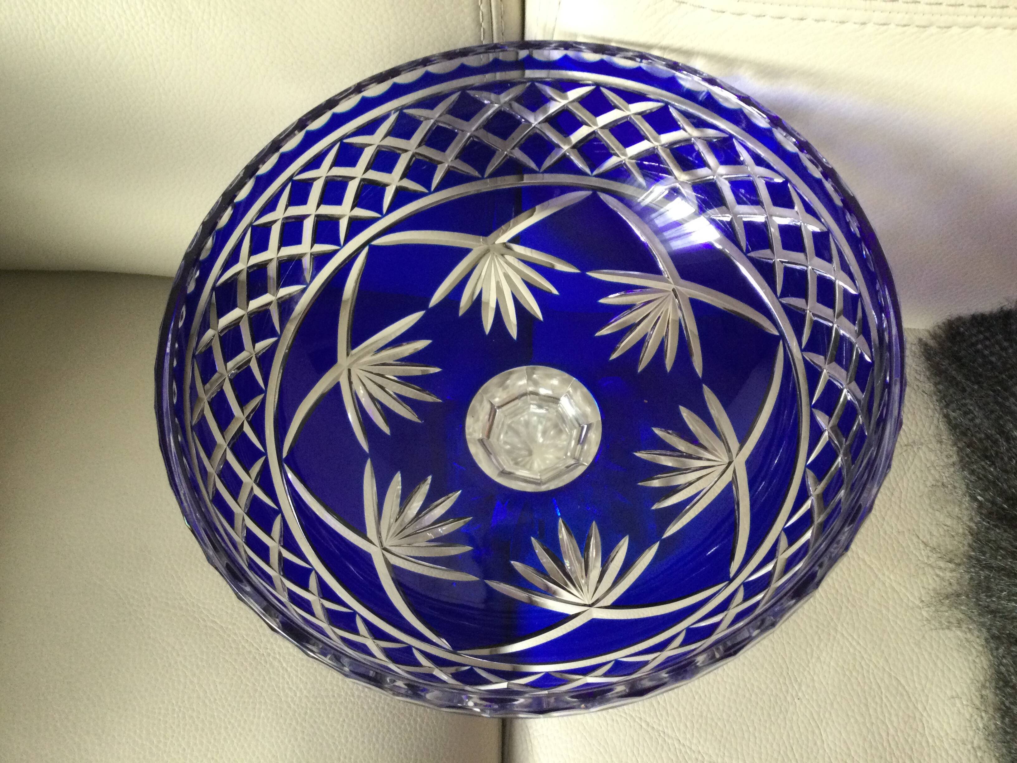 Lorraine Saint Nicholas blue crystal cup