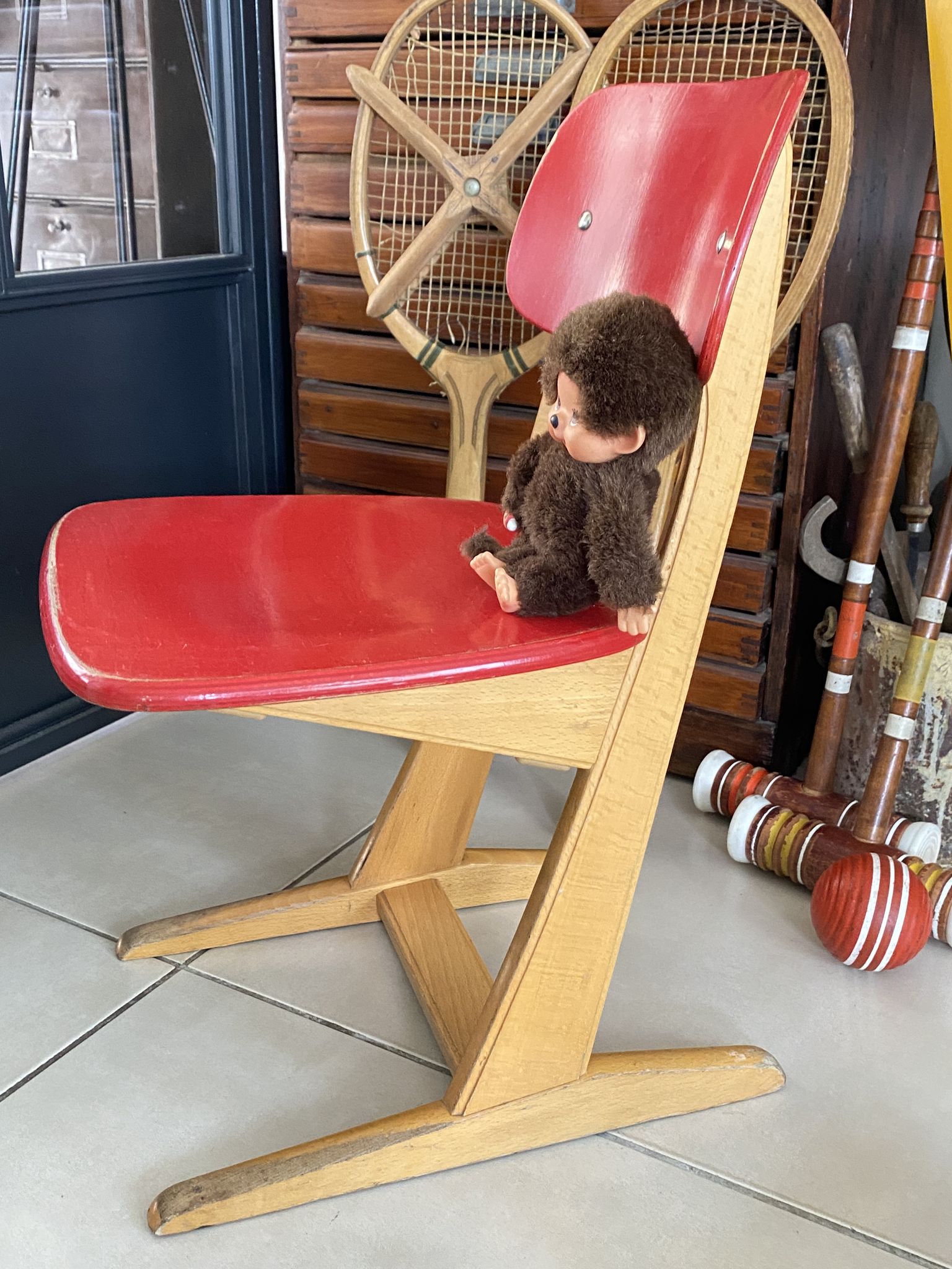 Vintage red Casala children's chair