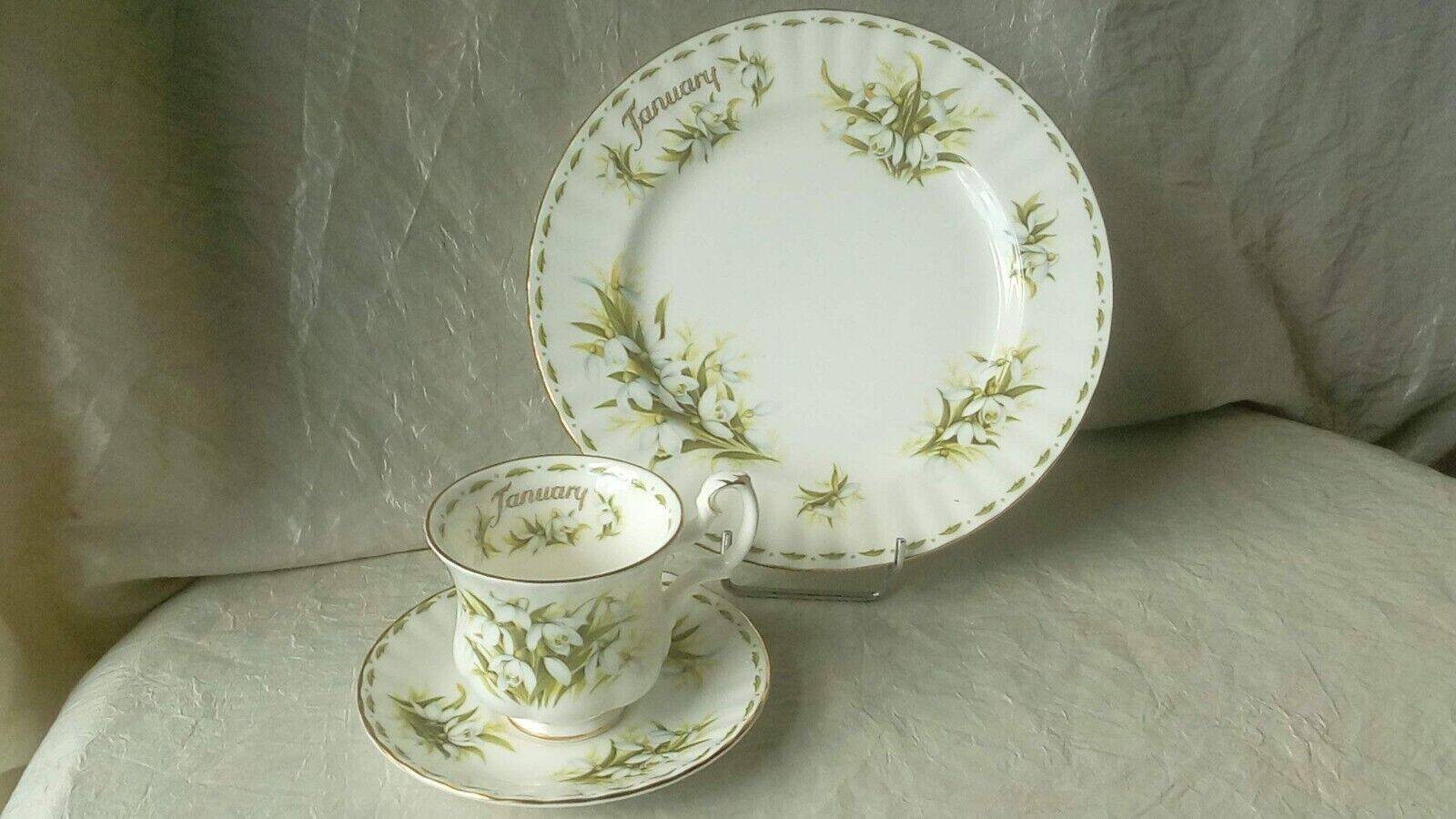 Tasse a the cafe assiette a dessert mois de janvier royal albert