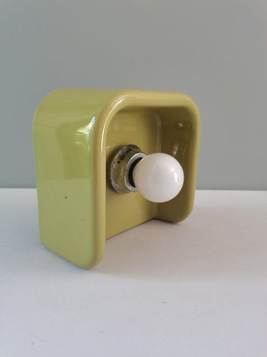 Guzzini wall lamp by Makio Hasuike