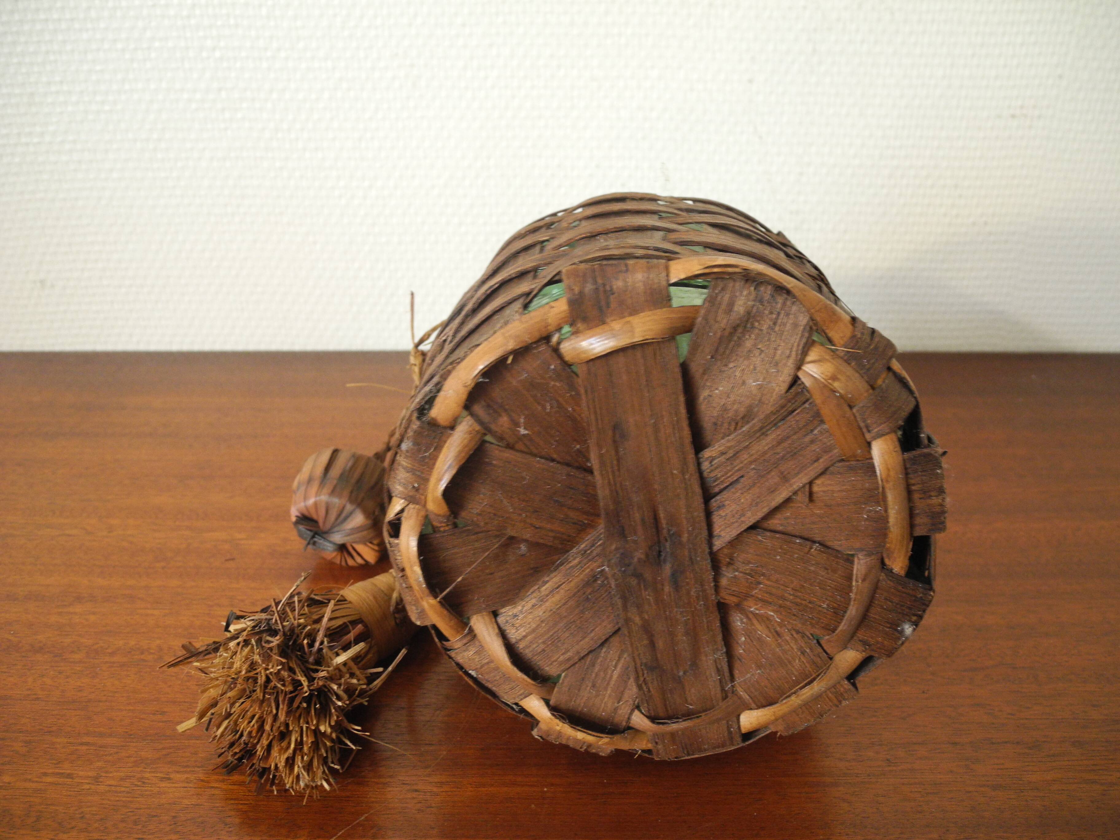 Old bottle carafe kangaroo wine vintage glass wine carafe bottle