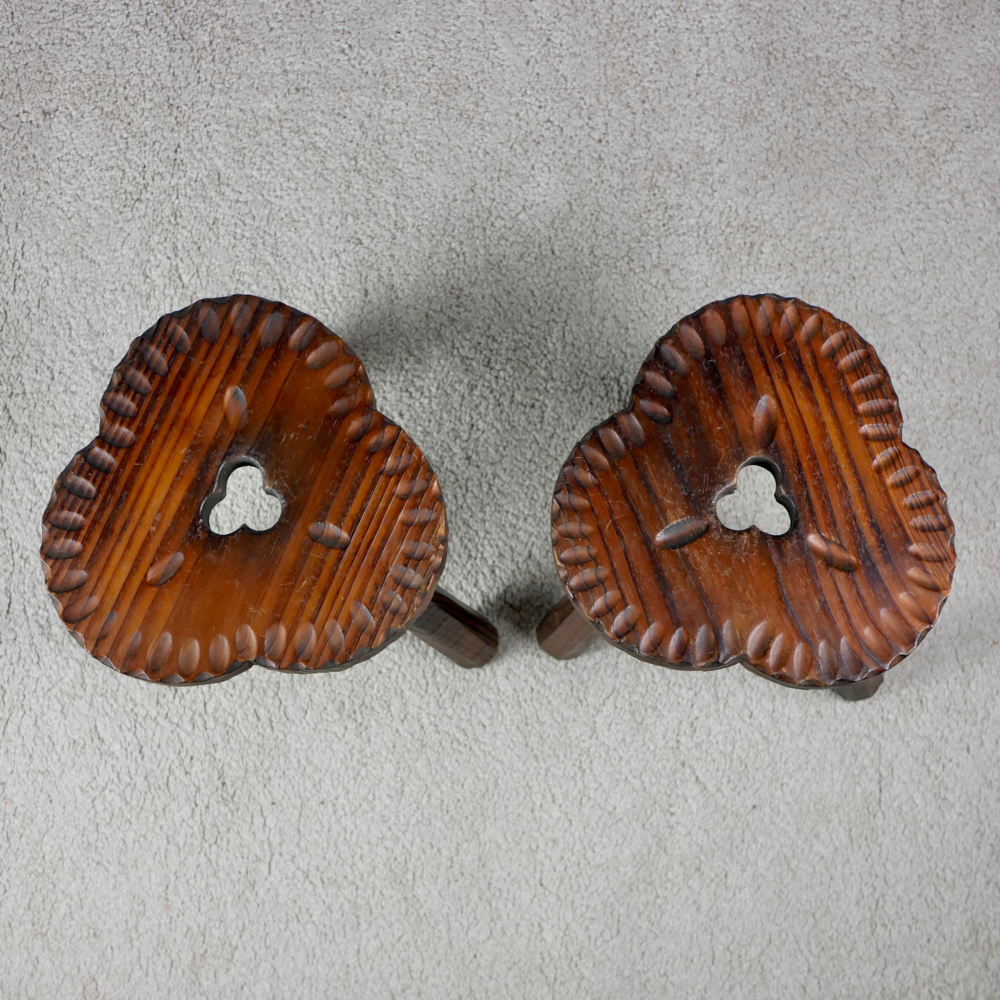 Paire de tabourets en bois, art populaire espagnol