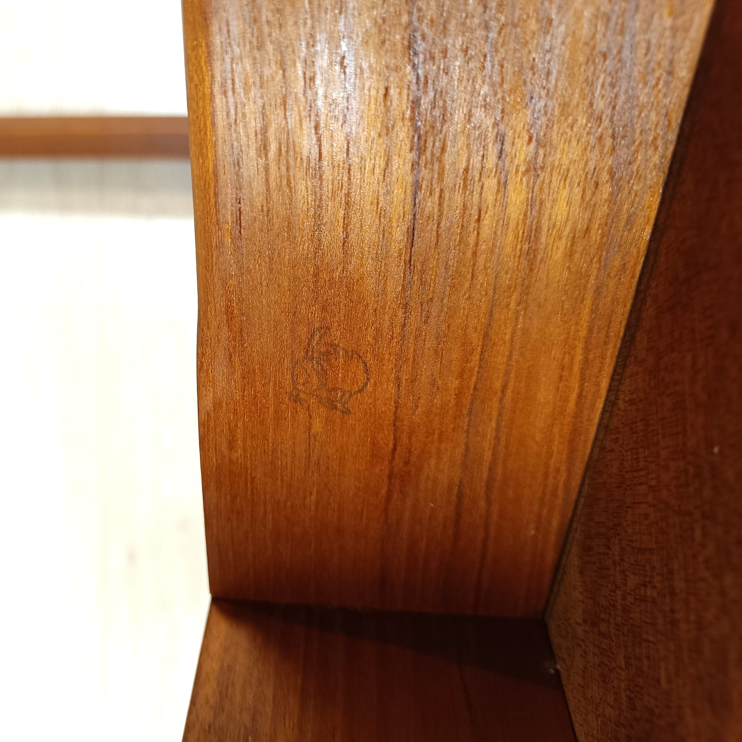 Table basse carrée en teck danois