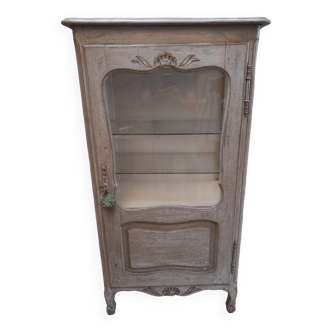 Small neo-rustic library display case