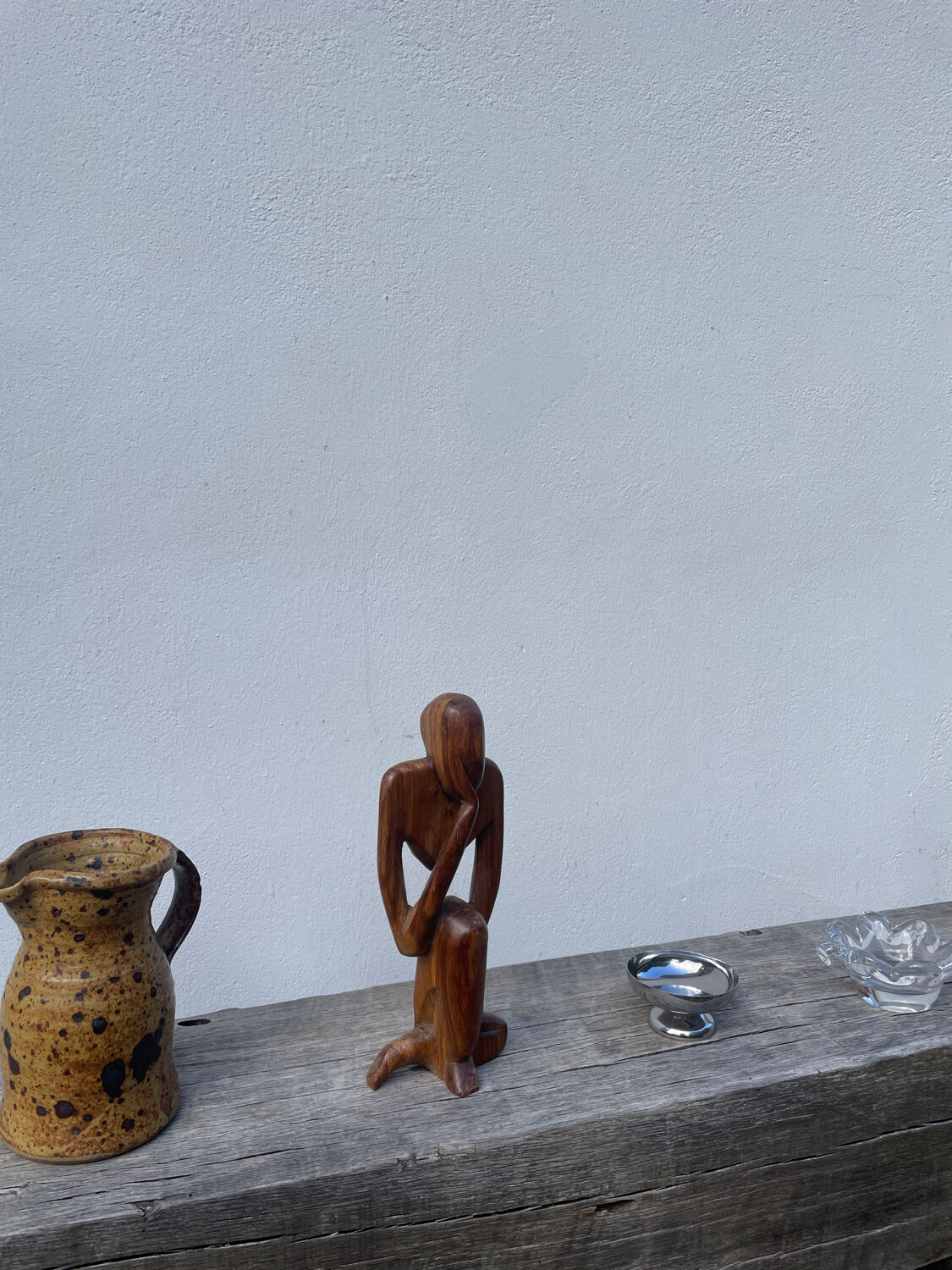 Wooden statuette sculpture, free form