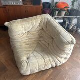 Canapé d’angle Togo ligne Roset en tissu velours beige