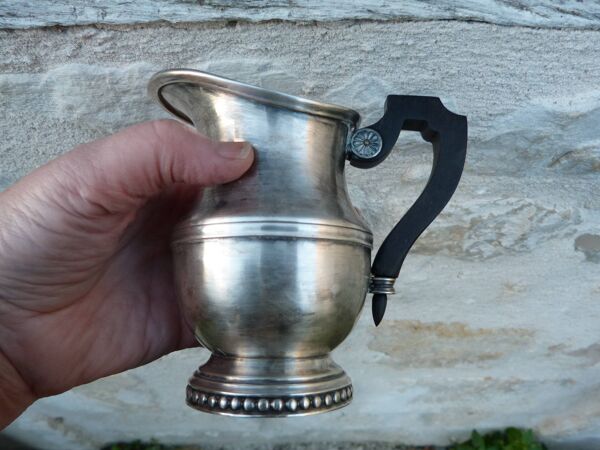 Pot à lait en argent plaqué Ercuis