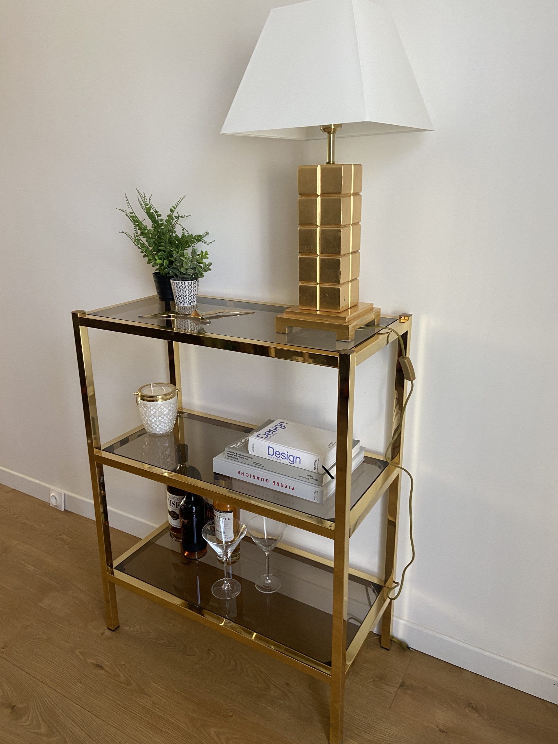 VINTAGE SHELF CONSOLE IN GOLD METAL AND SMOKED GLASS