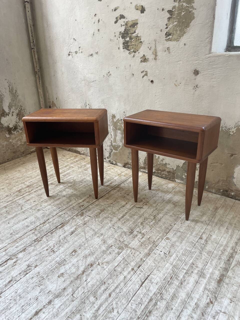 Paire de chevet scandinave en teck