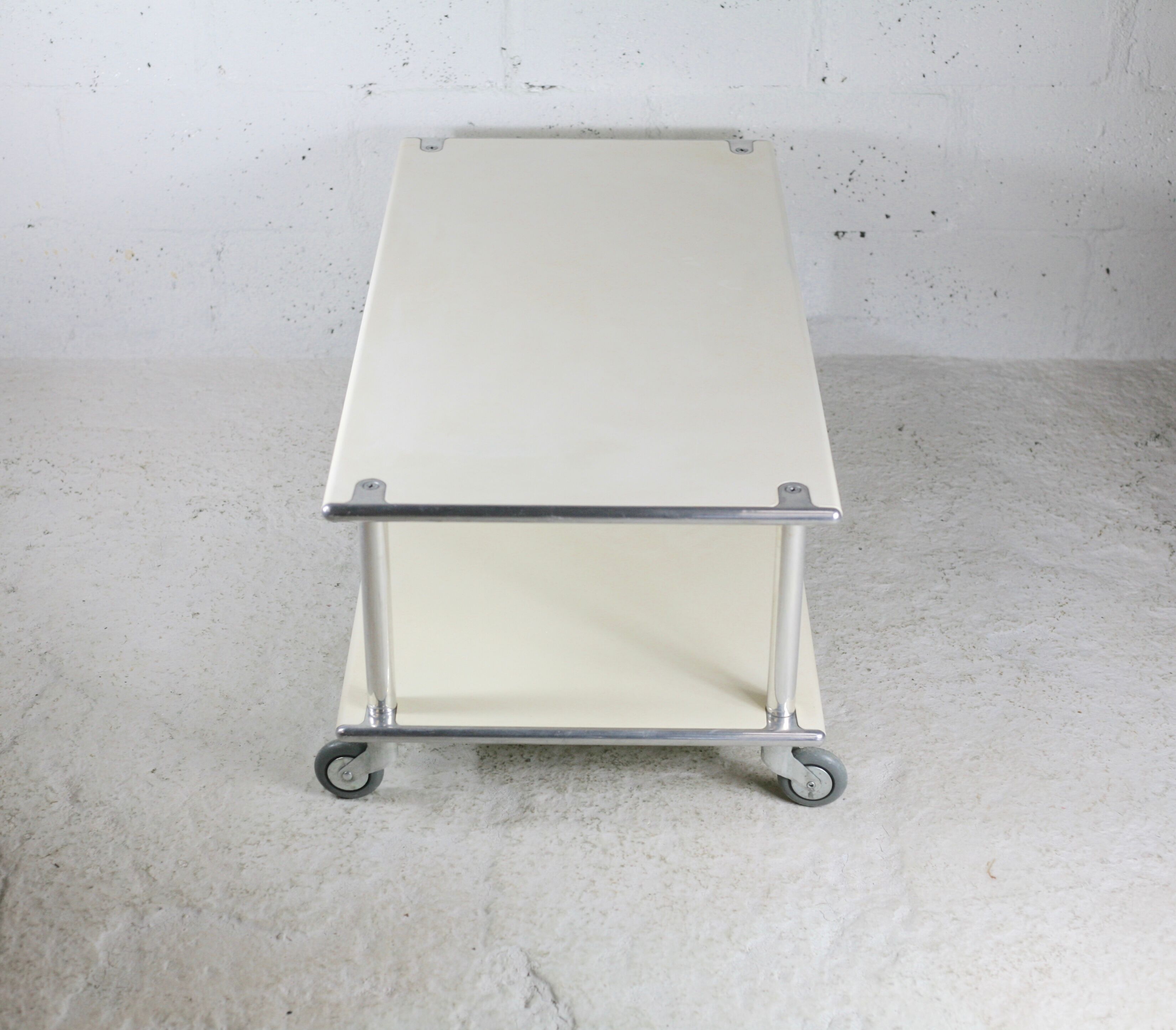 Coffee table in lacquered steel "cream", double trays, France, circa 1970