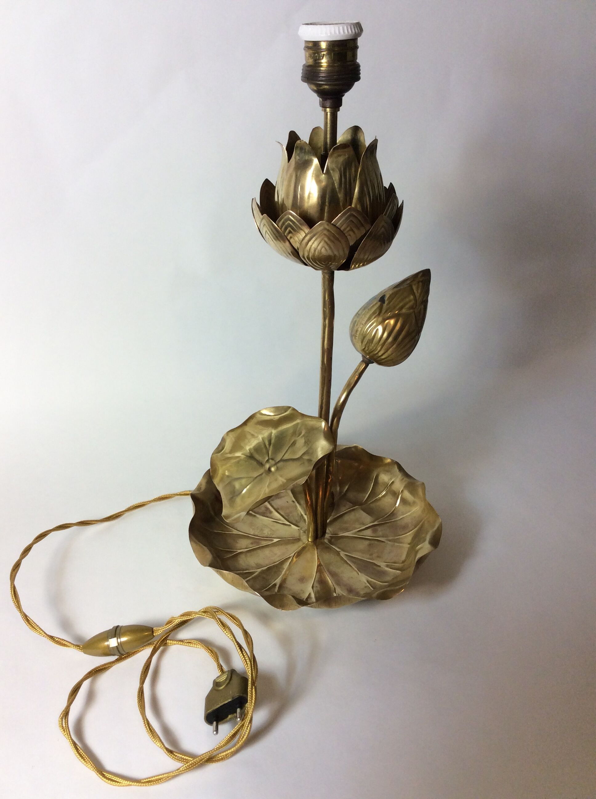Table lamp "lotus flower" style hollywood regency
