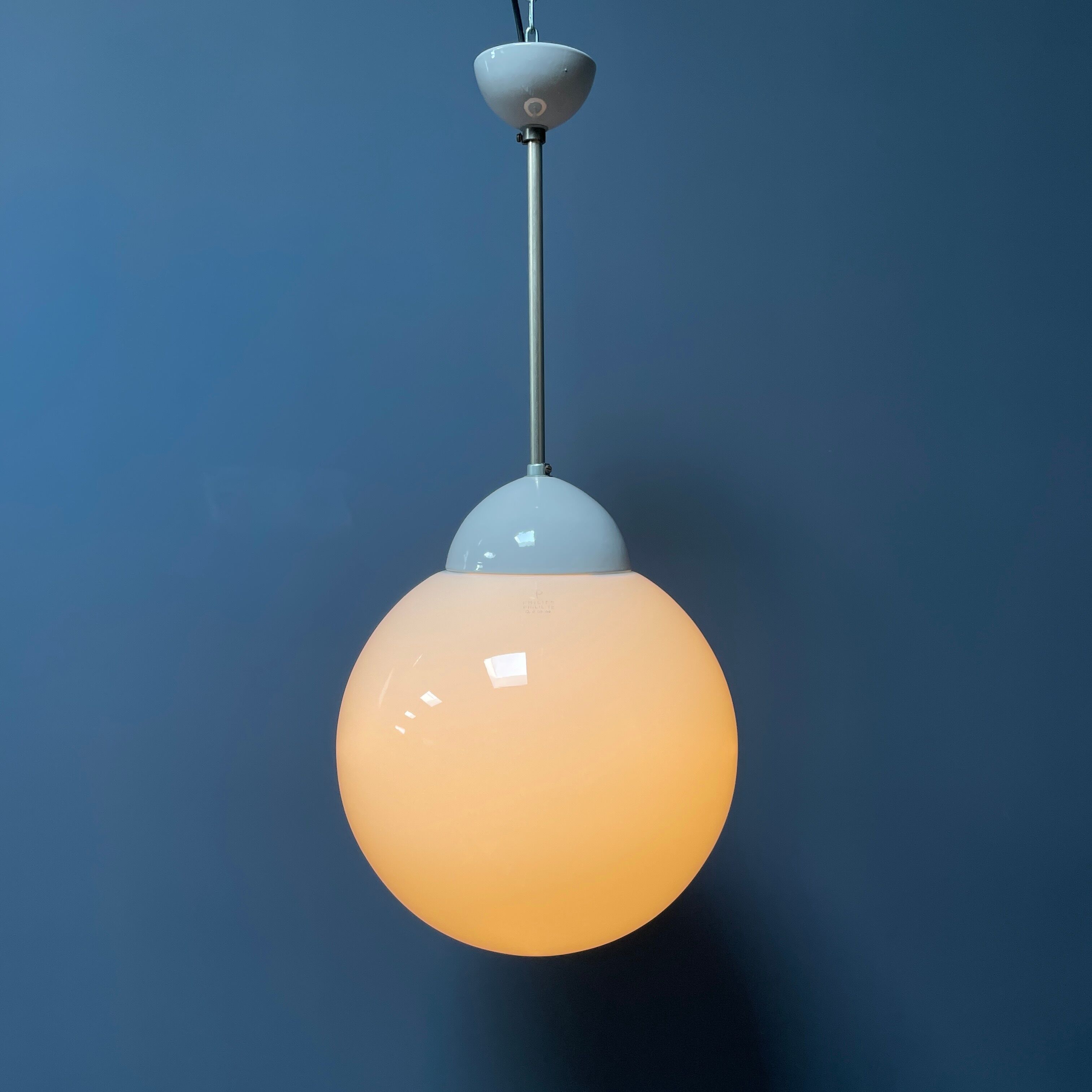 Ensemble de deux suspensions opalines Philips Phililight