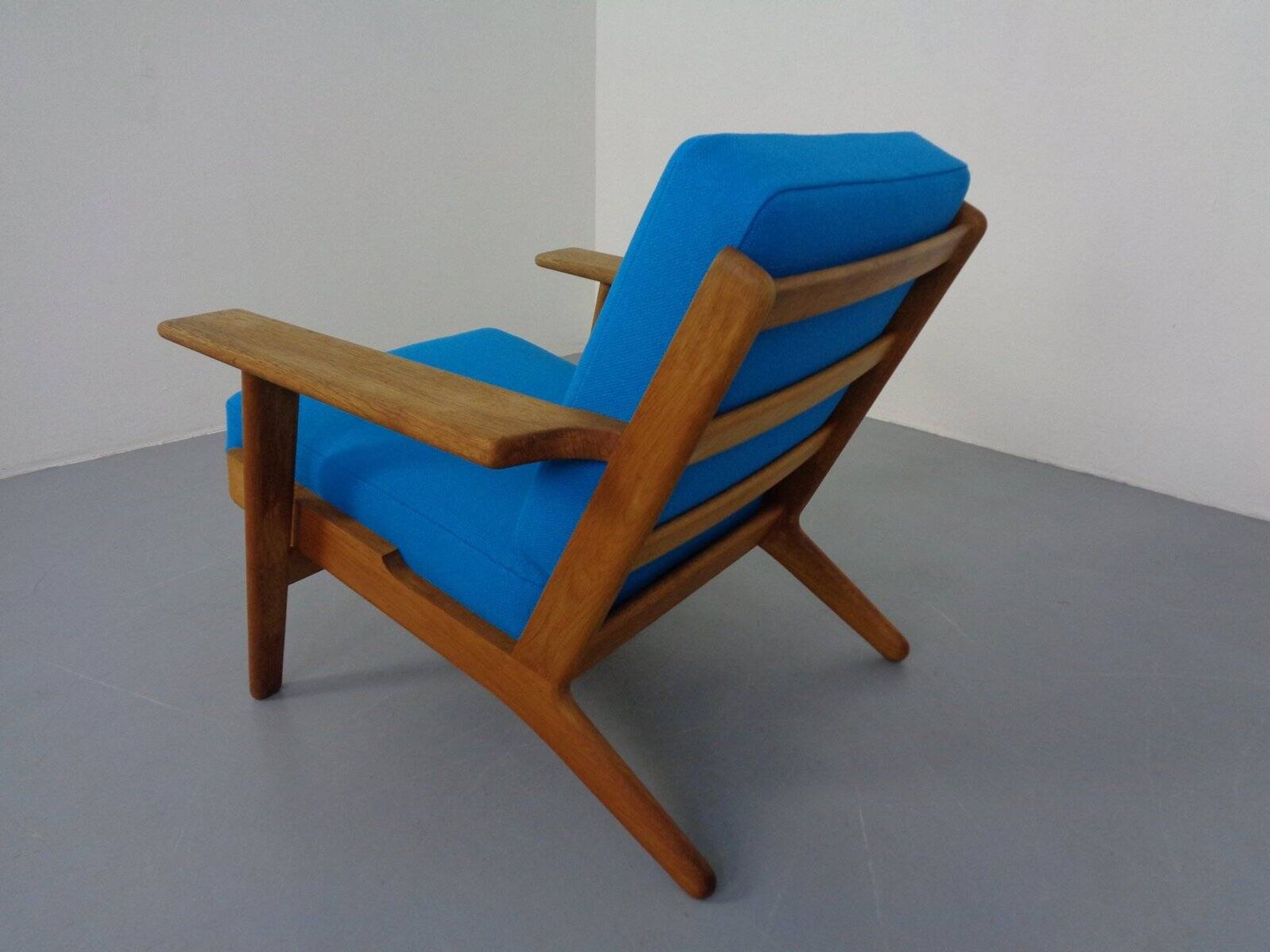 Danish GE290 Chair in Oak and Kvadrat Hallingdal by Hans J. Wegner for Getama, 1960s