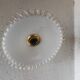 Applique murale vintage opaline dentelle